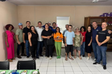 Foto - Agradecimento à parceria que transforma: Emenda parlamentar em favor dos idosos